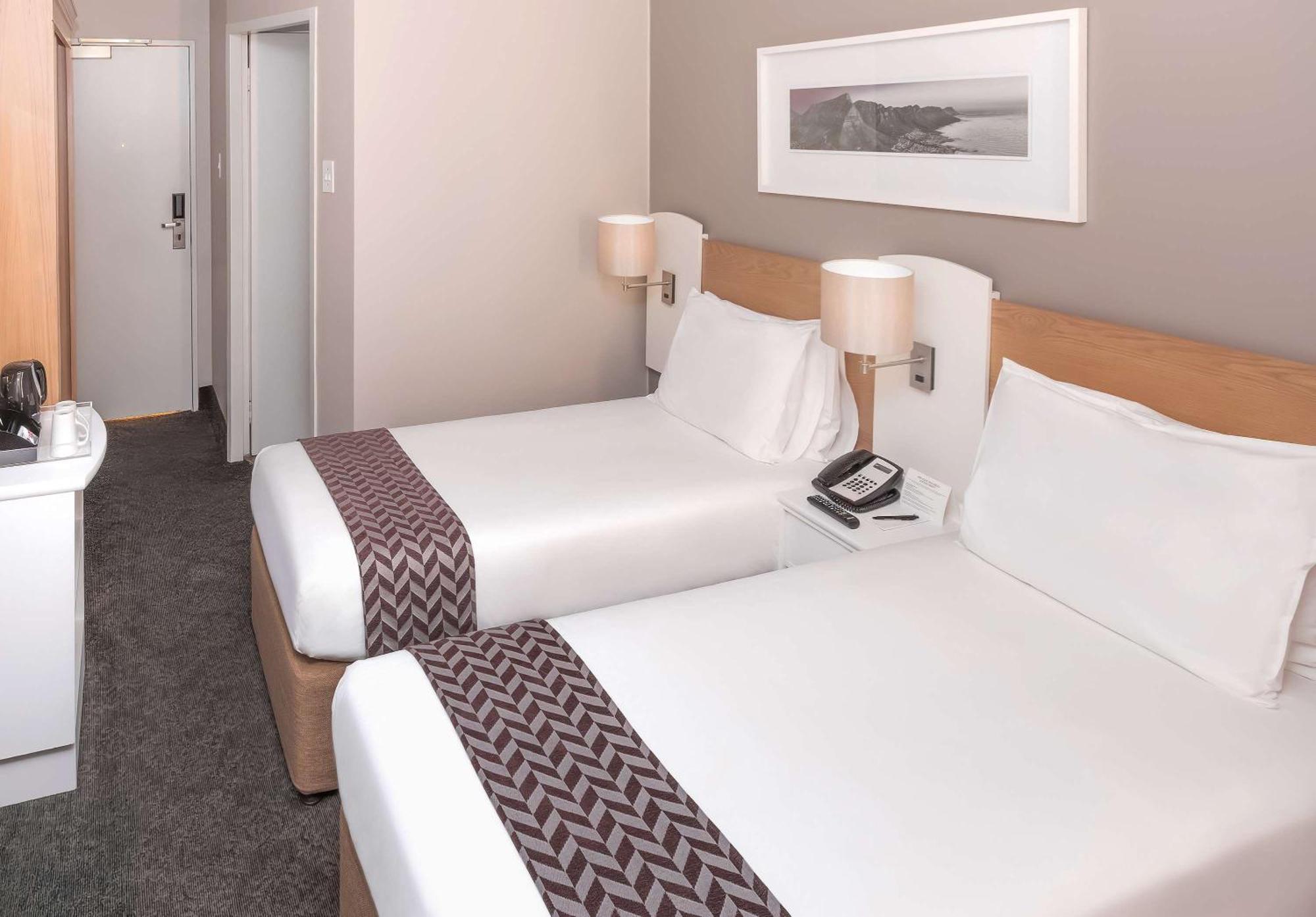 Stayeasy Century City Cape Town Luaran gambar